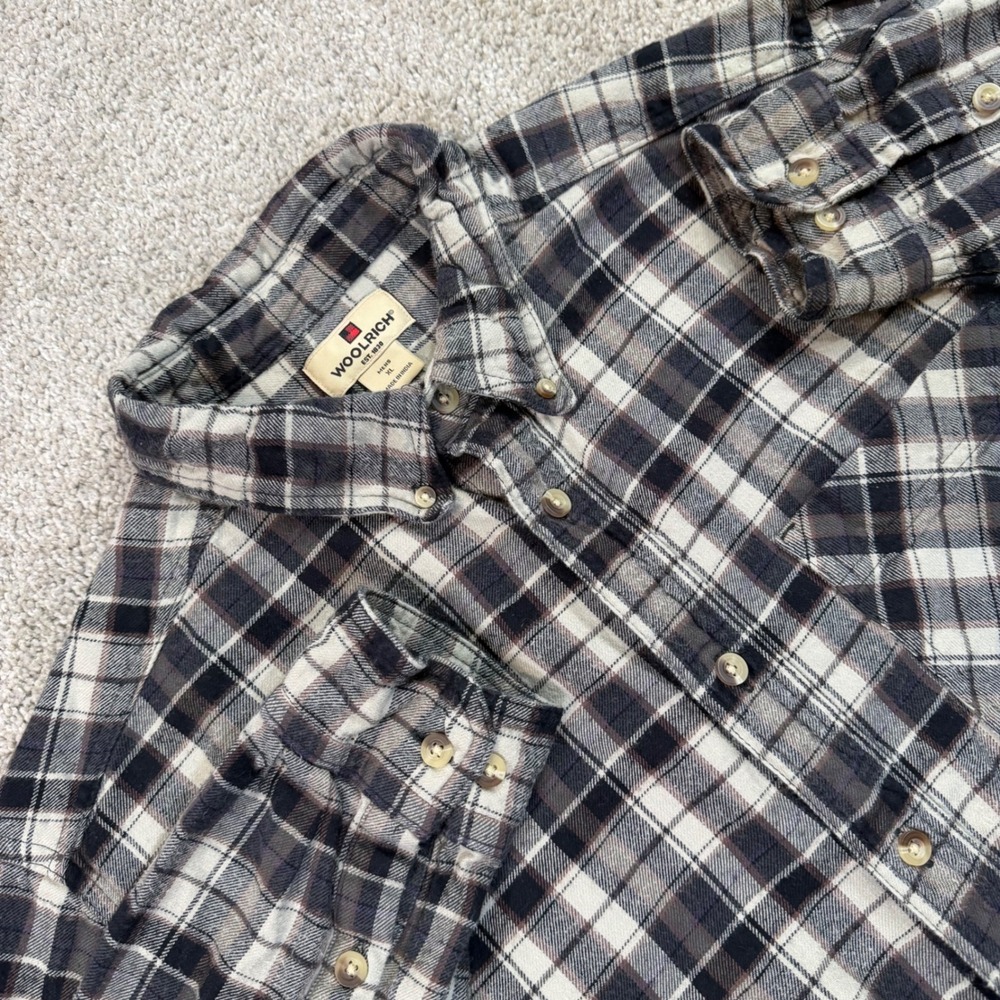 Woolrich Flannel Shirt Mens XL Black Grey Plaid Button Down Long Sleeve Outdoor